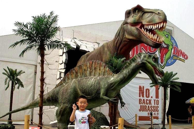 Dinosaur Exhibition in Shopping Centers