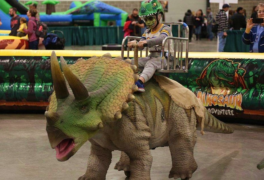 animatronic dinosaur rides for kids.jpeg