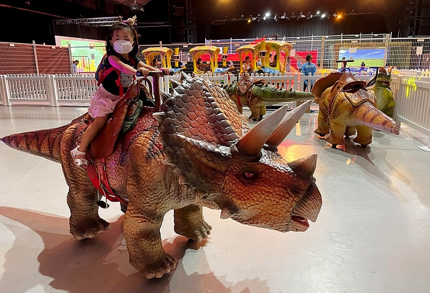 Dinosaur Exhibition in Shopping Centers