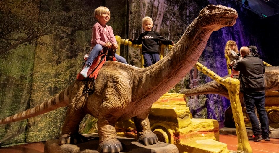 Dinosaur Exhibition in Shopping Centers