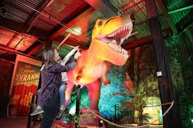 What shipping methods work for animatronic dinosaurs 5 transportation solutions.jpg What shipping methods work for animatronic dinosaurs 5 transportation solutions.jpg