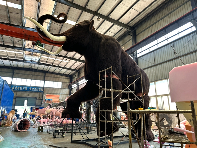 Animatronic Animal Manufacturer