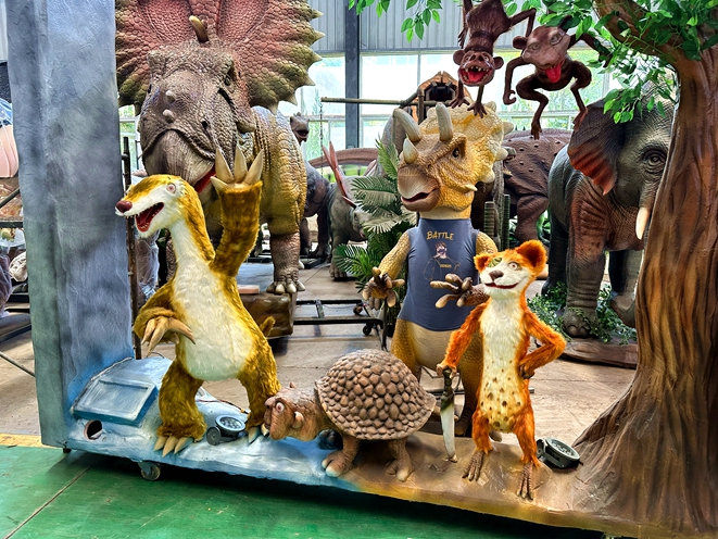 Dinosaur Exhibition in Shopping Centers