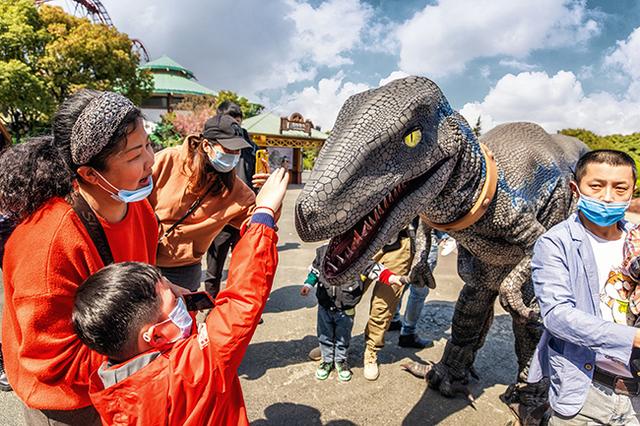 Dinosaur Exhibition in Shopping Centers
