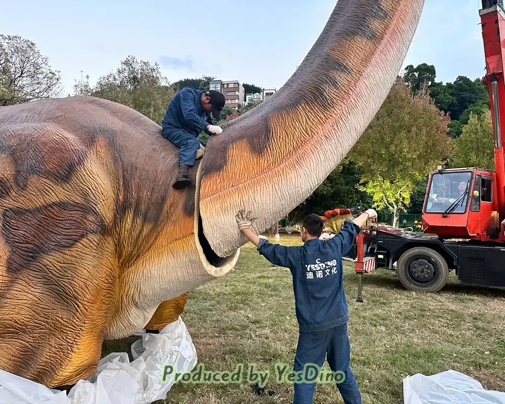 20m Brachiosaurus On-site Installation 20m Brachiosaurus On-site Installation