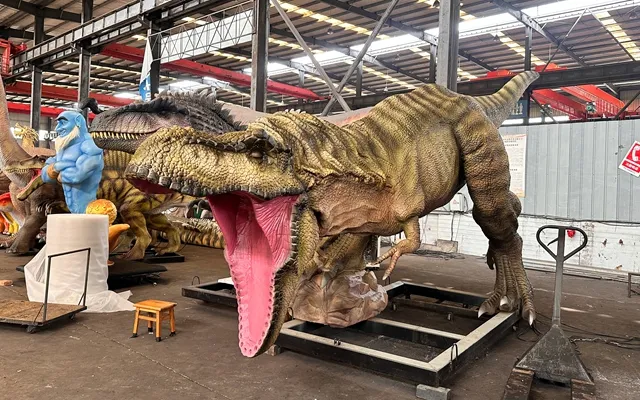 Step 6: airbrush painting and finishing of the dinosaur model