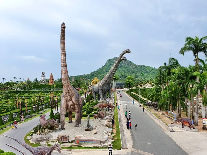 Animatronic T-Rex centrepiece installed in a theme park dinosaur zone